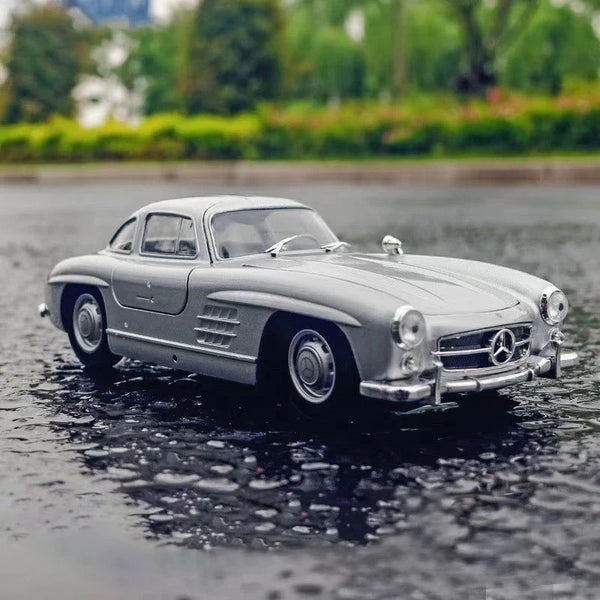 WELLY 1:24 Mercedes-Benz 300SL 220 230SL Alloy Car Model Diecasts & Toy Vehicles Collect Car Toy Boy Birthday gifts